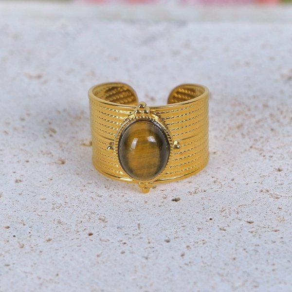 Gold Wide-Band Oval Stone Ring
